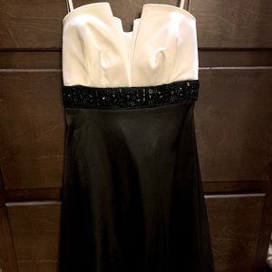 NWT!!! B. Darlin Strapless Cocktail Dress.